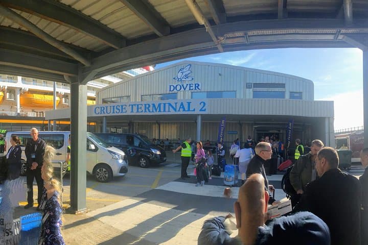 Private Transfer: Dover Cruise Port to London Luton Airport — Reliable Door‑to‑Door Service photo 2