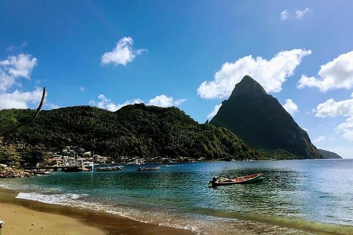 Bon Voyage St. Lucia: Pitons & Sulphur Springs Airport Transfer Tour photo 1