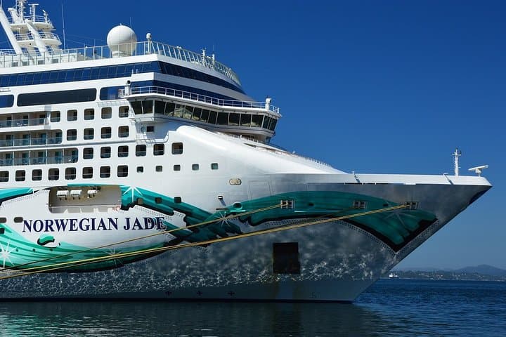 Harwich to Luton Private Transfers: Door-to-Door Service Between Harwich International Cruise Port and Luton Airport