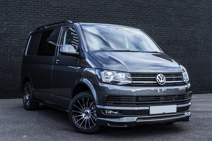 Private Heathrow to London City Airport Transfers: Door-to-Door Comfort in London photo 5