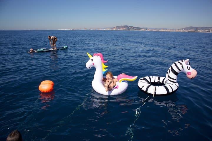 Barcelona Private Sailing Tour: 2-Hour Coastal Cruise with Drinks photo 2