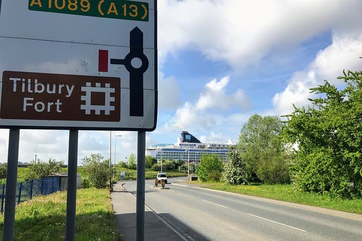 Private Transfers Between London Tilbury Cruise Port and Luton Airport: Door-to-Door Comfort photo 4
