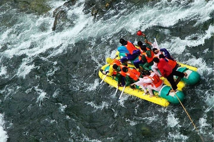 Mengdong River Rafting and Furong Old Town Day Trip from Zhangjiajie photo 1