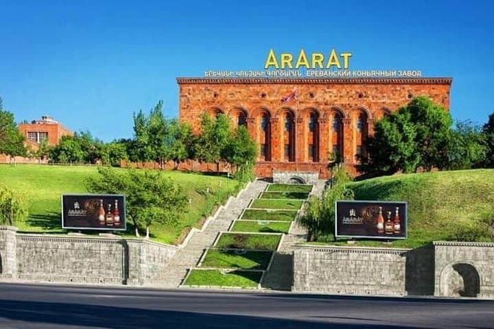 Yerevan Brandy & Markets: Private Ararat and Vernissage Shopping Tour photo 4