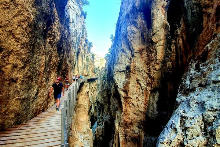 Walking the Caminito del Rey: Private 1-Day El Chorro Gorge Excursion from Seville photo 2