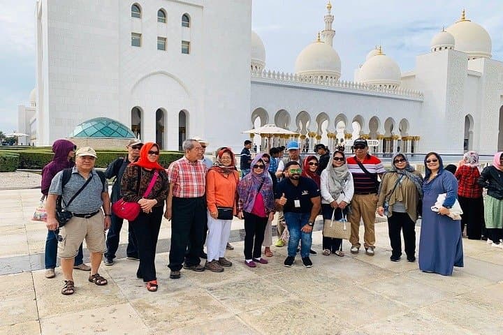 Abu Dhabi in a Day: Sheikh Zayed, Corniche & Yas Island Photo Stops from Dubai photo 3