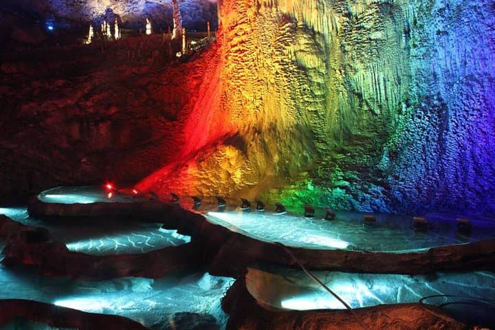 Jiutian Cave Private Expedition & Marshal Helong Memorial Day Tour, Zhangjiajie photo 3