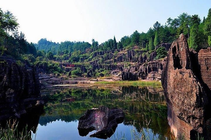 Red Stone Forest and Furong Town Day Tour from Zhangjiajie: Ancient Ocean Rocks and Tujia Culture
