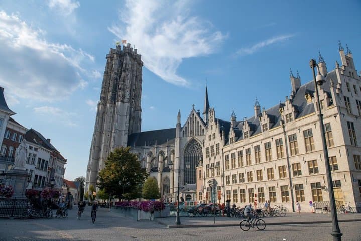 Self-Guided e-Scavenger Hunt in Mechelen: Interactive City Trail for Groups photo 3