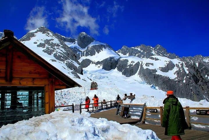 Jade Dragon Snow Mountain & Black Dragon Pool: Private Lijiang Day Tour photo 2