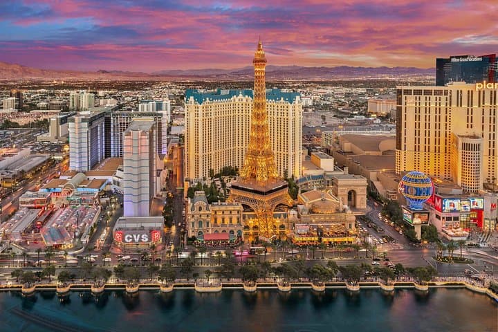 Las Vegas to LAS Airport Private Transfer — Fast, Door-to-Door Airport Ride photo 3
