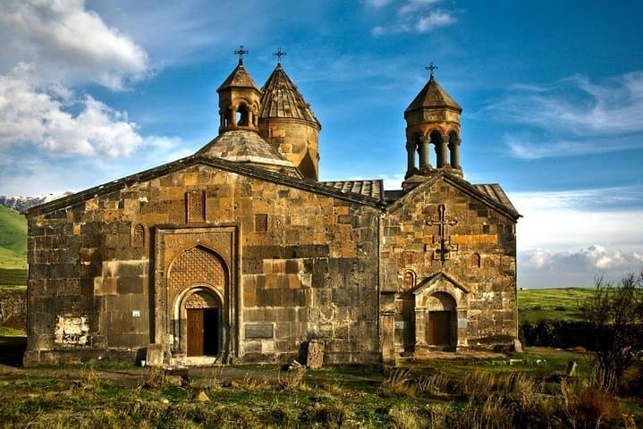 Conquering the Great Fortress: Amberd, Hovhannavank & Saghmosavank Day Tour from Yerevan photo 2