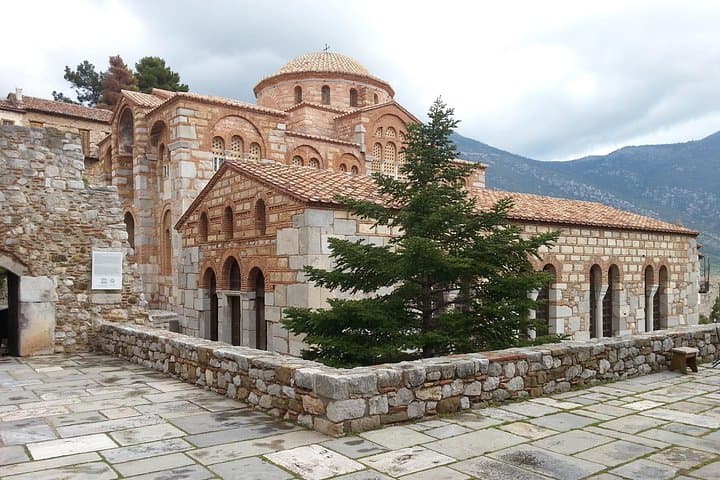 3-Day Private Tour from Athens: Delphi, Meteora & Lake Plastira — UNESCO Highlights photo 4