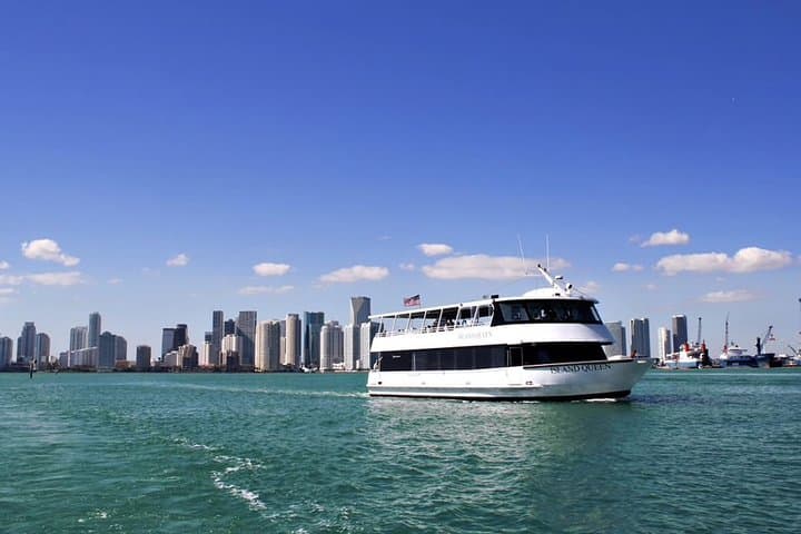 Millionaire's Row by Land and Sea: South Beach Segway + Biscayne Bay Cruise