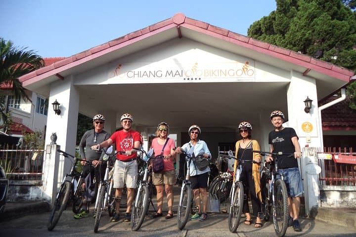 Chiang Mai Sunset Foodie Ride: 17km Evening Street Food Bike Tour