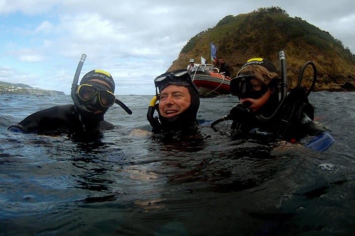 Snorkel the Vila Franca do Campo Islet: Guided Boat Trip to the Caldera Lagoon photo 3