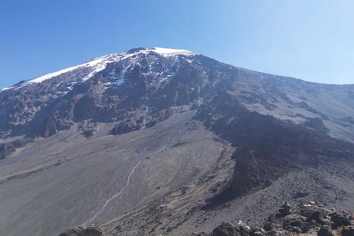 Kilimanjaro 2-Day Hike on the Marangu Route: Mandara to Horombo Hut