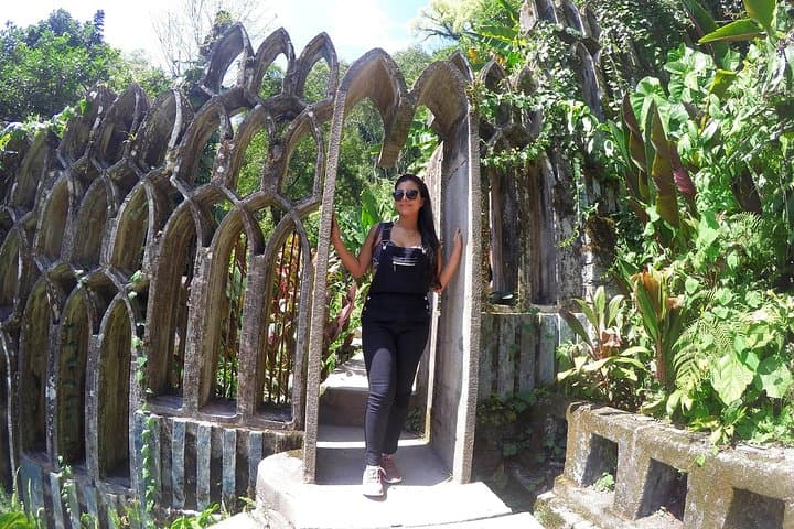 Surreal Stairways of Xilitla and the Sótano de las Huahuas: Full-Day Garden & Sinkhole Tour