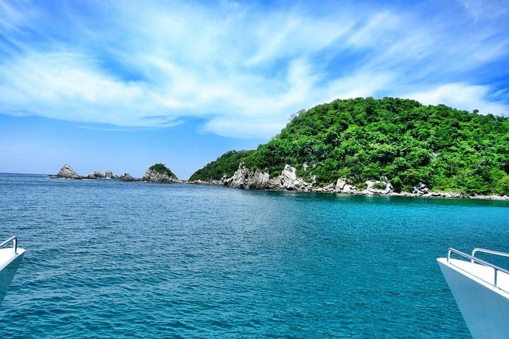 Huatulco Seven Bays Private Boat Tour — Shore Excursion Guide photo 3