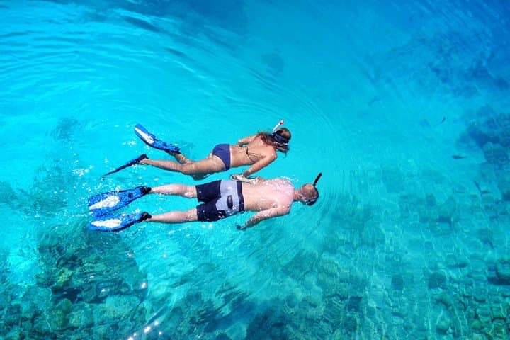 Catamaran to Isla Mujeres from Cancun — Open-Bar Snorkel & Beach Club Day photo 3