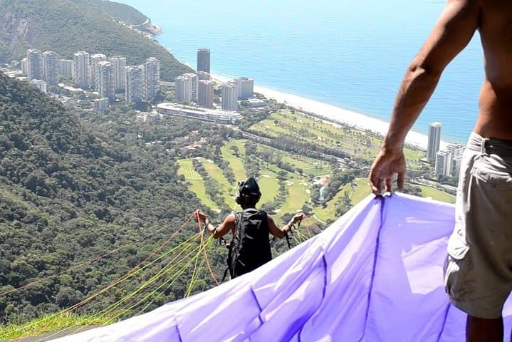 Tandem Paragliding Over Rio: Pedra Bonita to São Conrado Beach photo 4