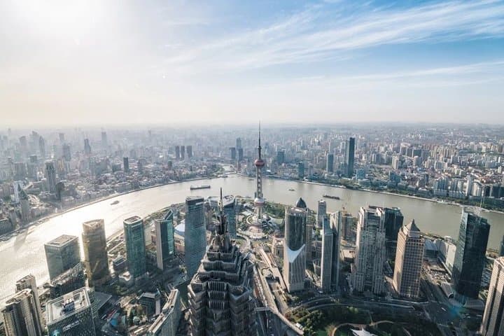 Private Shanghai Layover: Shanghai Tower, The Bund & Xintiandi in One Day