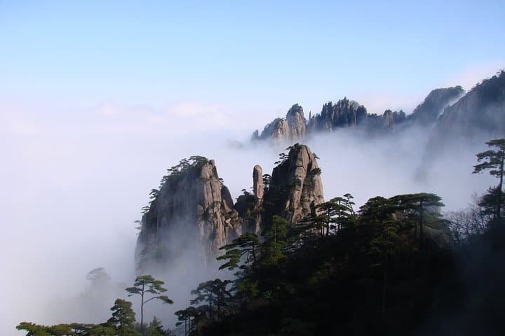 Hangzhou to Huangshan Bullet Train with Hotel Transfer — Start Your Yellow Mountain Trip