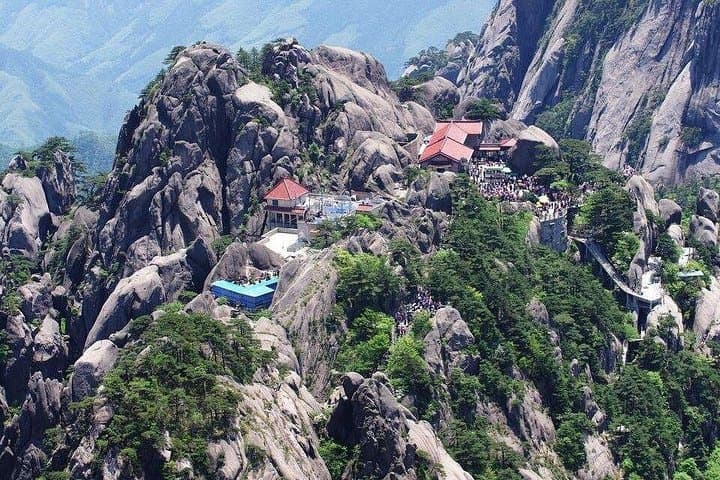 Hangzhou to Huangshan Bullet Train with Hotel Transfer — Start Your Yellow Mountain Trip photo 3
