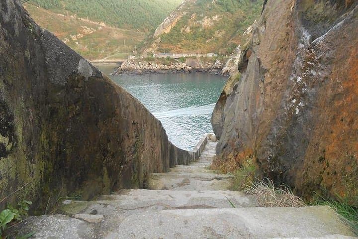 Coastal Camino: Trekking San Sebastián to Pasajes San Juan photo 3