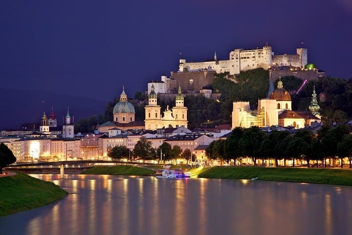 Salzburg & Sound of Music Lake District: Private Full-Day Tour from Vienna photo 2