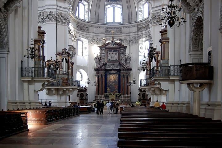 Salzburg & Sound of Music Lake District: Private Full-Day Tour from Vienna photo 4