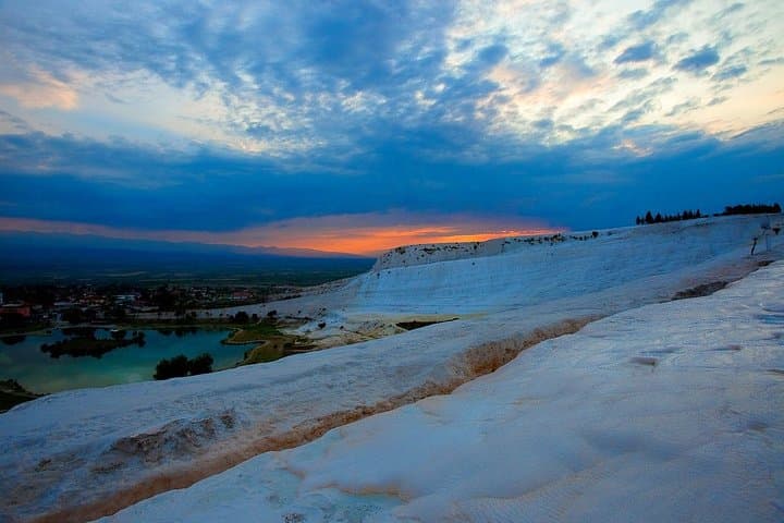 Ephesus and Pamukkale 2-Day Tour from Istanbul: Celsus Library, Virgin Mary & Travertines photo 2