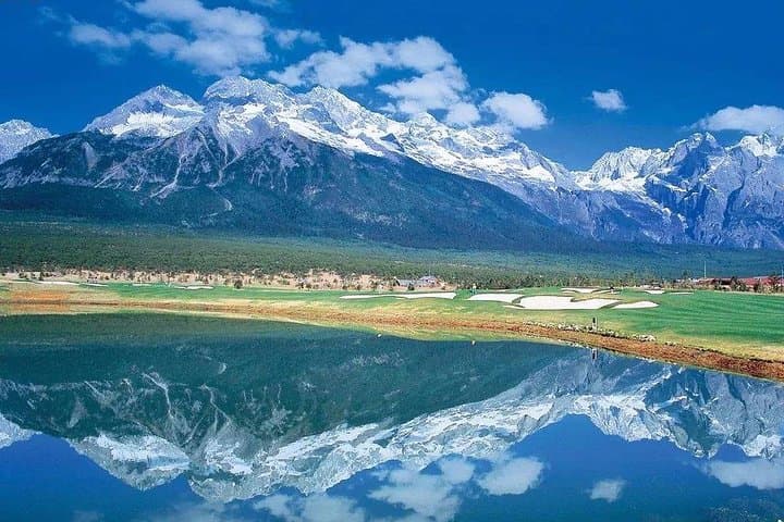Jade Dragon Snow Mountain: Private Day Tour from Lijiang with Cable Car to Blue Moon Valley photo 4