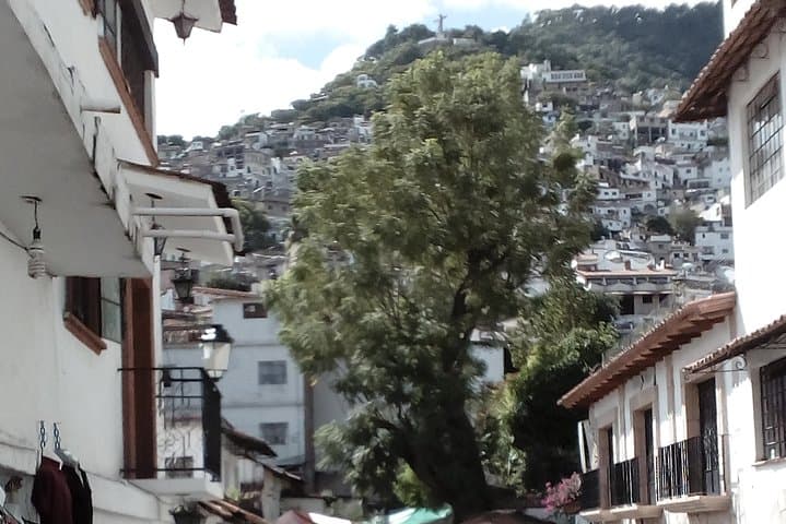Xochicalco to Taxco: Pyramids, Silver Streets and Cacahuamilpa Caves Day Tour photo 3