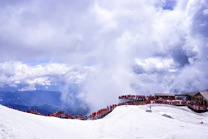 Jade Dragon Snow Mountain Day Trip from Lijiang: Cable Car, Blue Moon Valley & Impression Show photo 3
