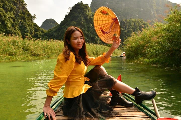 Ninh Binh Day Tour: Hoa Lu, Am Tien Cave & Trang An Boat Ride photo 1