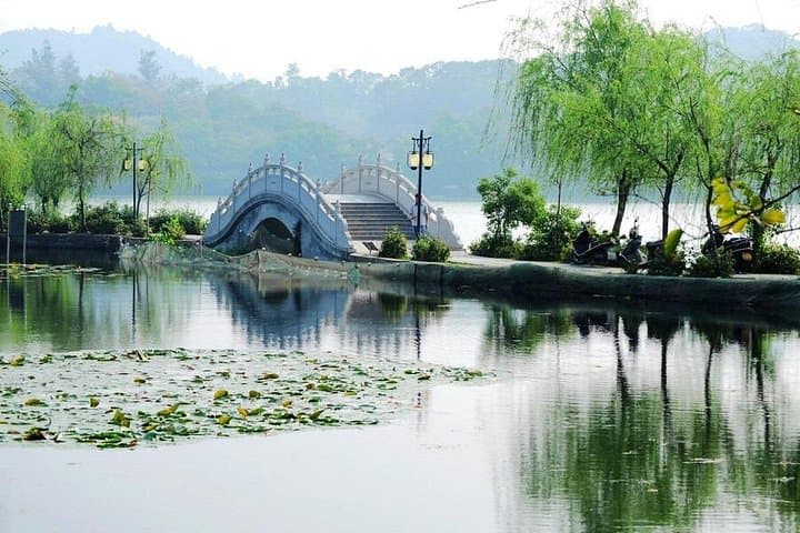 Hangzhou & Wuzhen 2-Day Private Tour — West Lake, Longjing Tea & Ancient Waterways photo 2