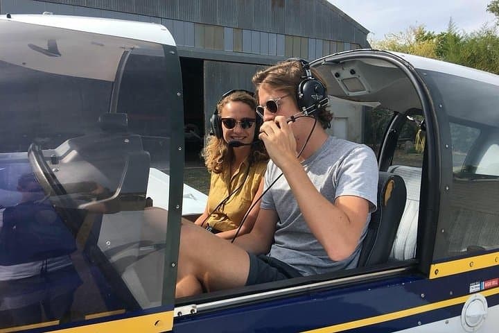 Private Plane Sightseeing Over Vienna: Custom Aerodrome Flights photo 3