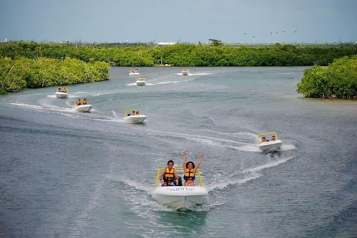 Nichupté Lagoon Jungle Tour: Mangroves & Punta Nizuc Snorkel (Couples) photo 4