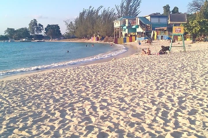 PADI Scuba Certification in Negril: 2–3 Day Open Water Course in Jamaican Waters photo 5