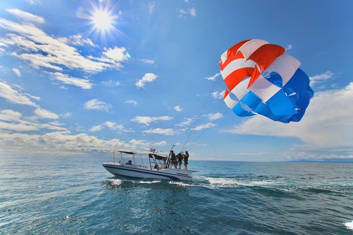 Manuel Antonio Winch-Boat Parasailing with Aguas Azules