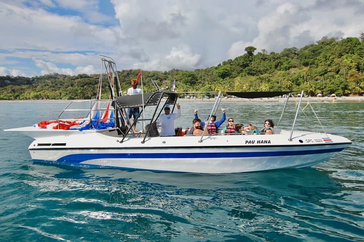 Manuel Antonio Winch-Boat Parasailing with Aguas Azules photo 5
