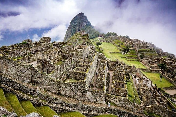 Inca Day Hike to Machu Picchu: Wiñay Wayna, Inti Punku & Citadel Views photo 4