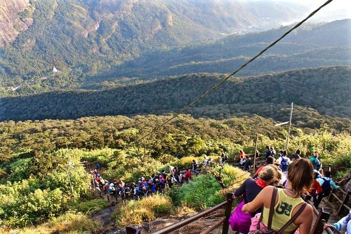 Overnight Hike to Adam's Peak: Sunrise Pilgrimage and Summit Steps photo 4