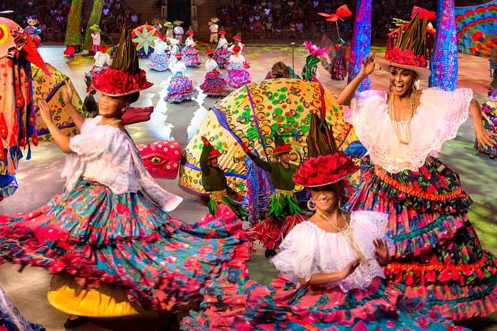 Private Tulum and Xcaret Night Show Tour — Ruins, Cenotes & Live Mexican Spectacle photo 4