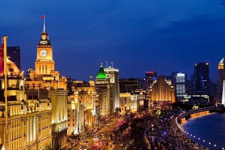 Shanghai Night River Cruise and Dim Sum: VIP Huangpu Experience photo 2
