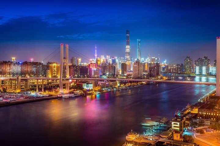 Shanghai Night River Cruise and Dim Sum: VIP Huangpu Experience photo 4