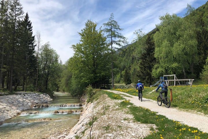 Zelenci Bike Tour: E‑Bike Ride to Zelenci Springs, Lake Jasna & Alpine Views photo 4