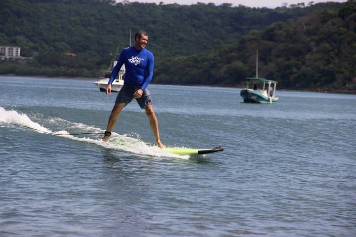 Beginner Surf Lessons in Papagayo at Playa Flamingo photo 3