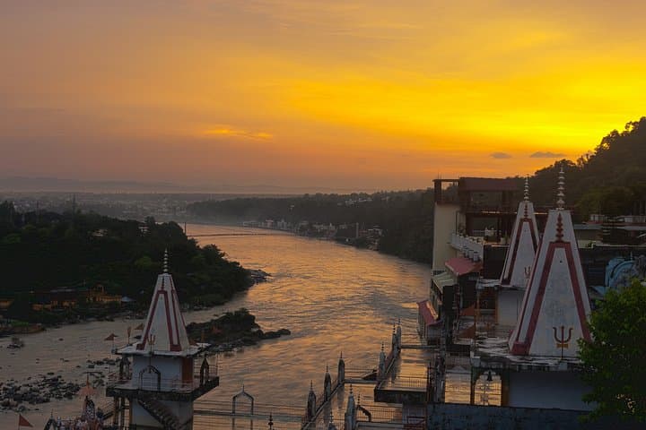 Rishikesh Walking Tour: Old-Town Stories, Ghats & Hidden Lanes